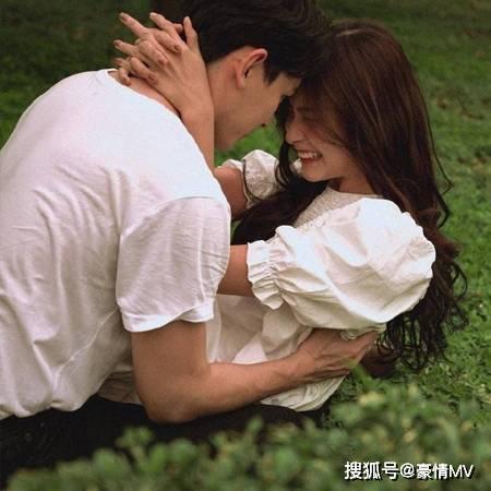 1920年，张幼仪被逼迫离婚堕胎，丈夫移情别恋，她却帮他父母送终